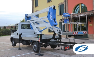 bucket truck 27D